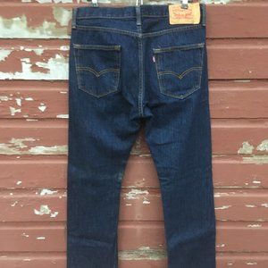 Levis 501 pre-washed jeans